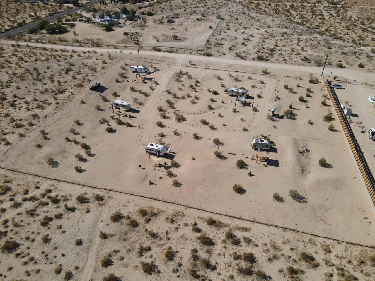 Jt Village Campground - Casa Pequena Joshua Tree Exterior foto